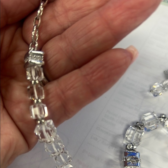 Sworaski Elegant Crystal and Silver Jewelry Set - Picture 4 of 11